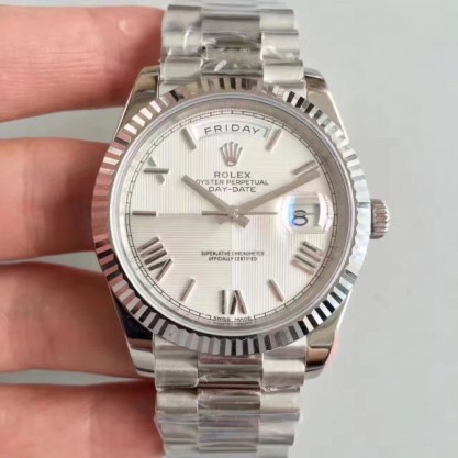 Best UK AAA Stainless Steel 410L Rolex Day-Date 40 228239 40MM Replica N Stainless Steel Silver Quadrant Dial Swiss 3255